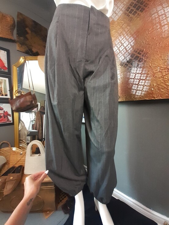 Zara Pants - Zara Nwt  Pinstripe Balloon Hem Trousers - Gray